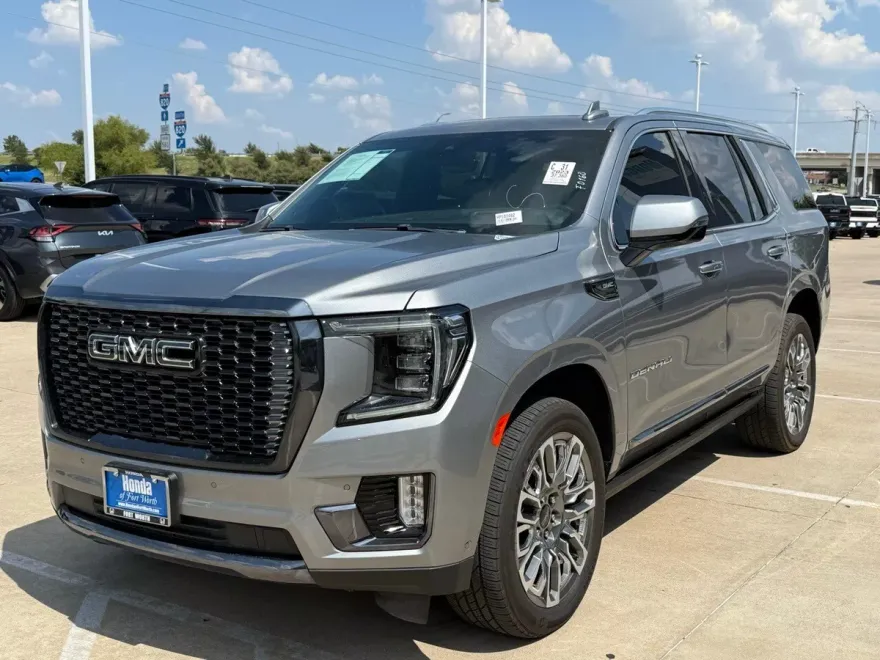 2023 Gmc Yukon Denali Ultimate photo 1