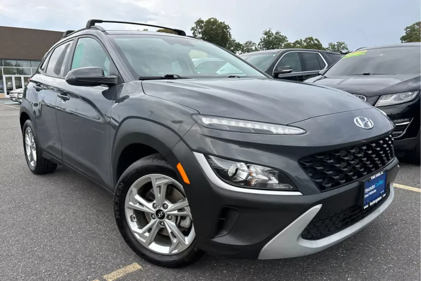 2023 Hyundai Kona SEL photo 1