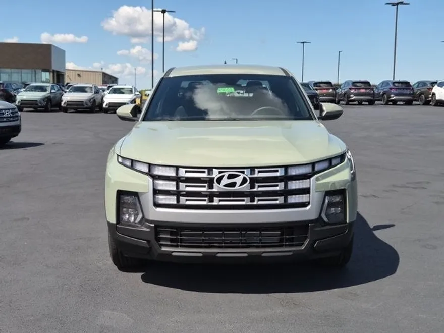 2026 Hyundai Santa Cruz SE photo 1