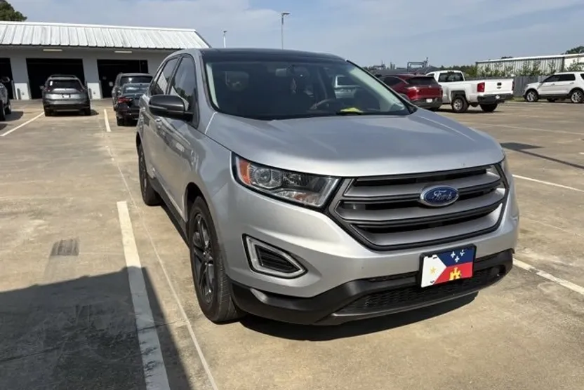 2018 Ford Edge SEL photo 1
