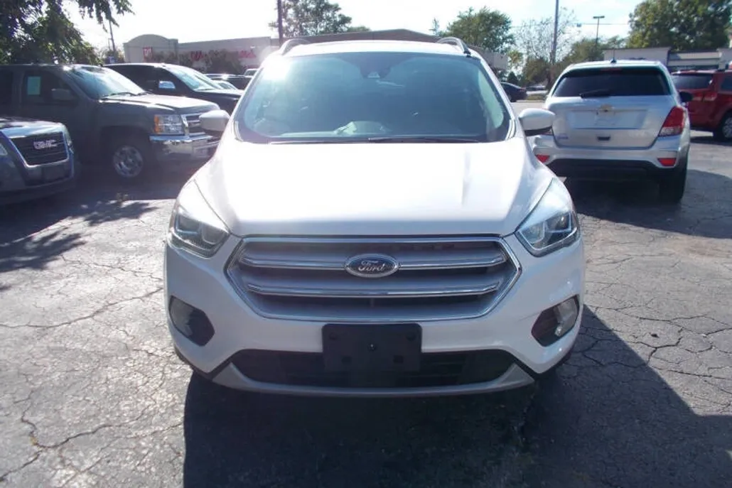 2018 Ford Escape SEL photo 1