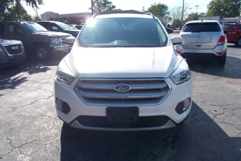 2018 Ford Escape SEL photo 1