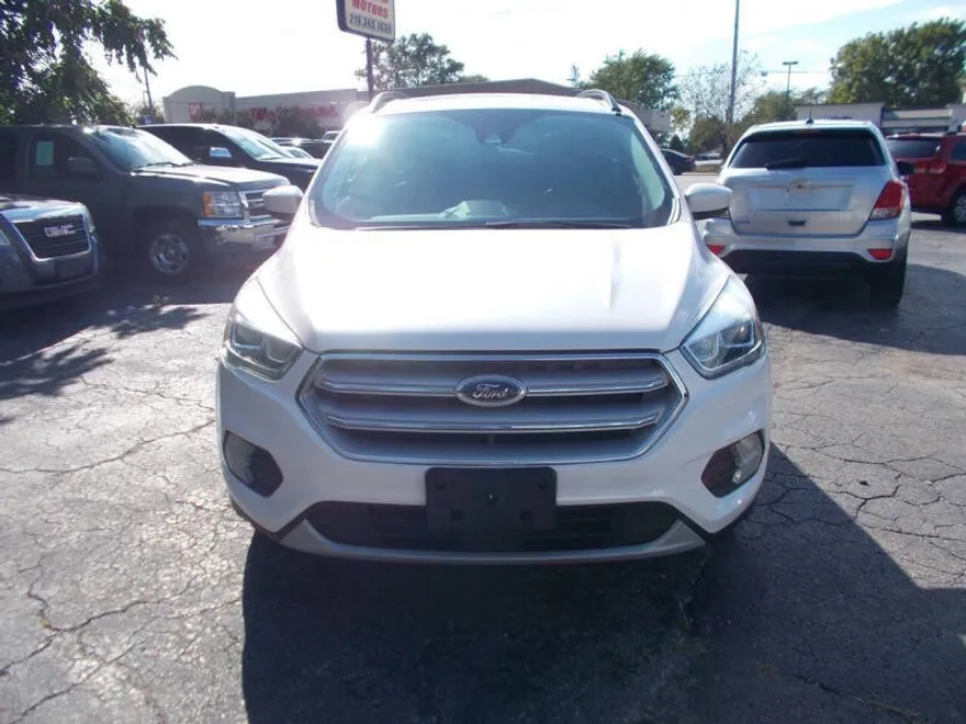 2018 Ford Escape SEL photo 1