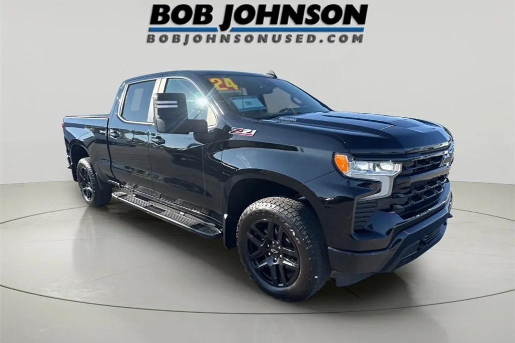 2024 Chevrolet Silverado 1500 RST photo 1