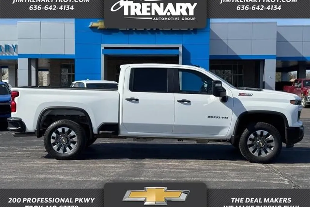 2024 Chevrolet Silverado 2500HD Custom photo 1
