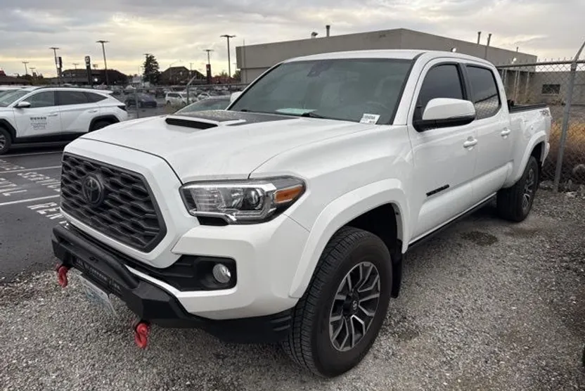 2021 Toyota Tacoma SR5 photo 1
