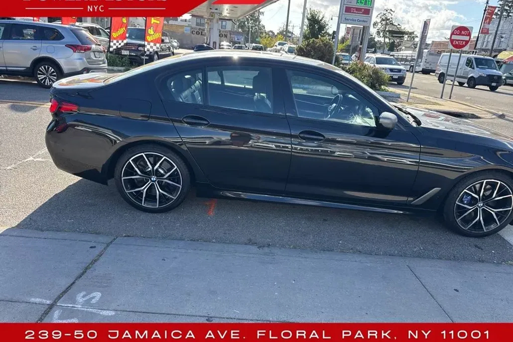 2022 Bmw M550i xDrive photo 1