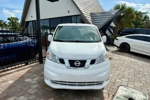 2020 Nissan NV200 SV photo 2