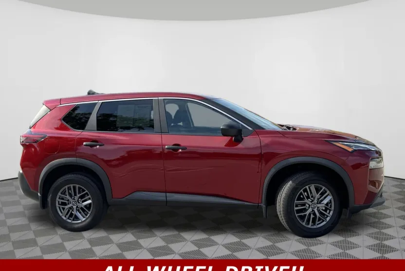 2023 Nissan Rogue AWD S photo 1