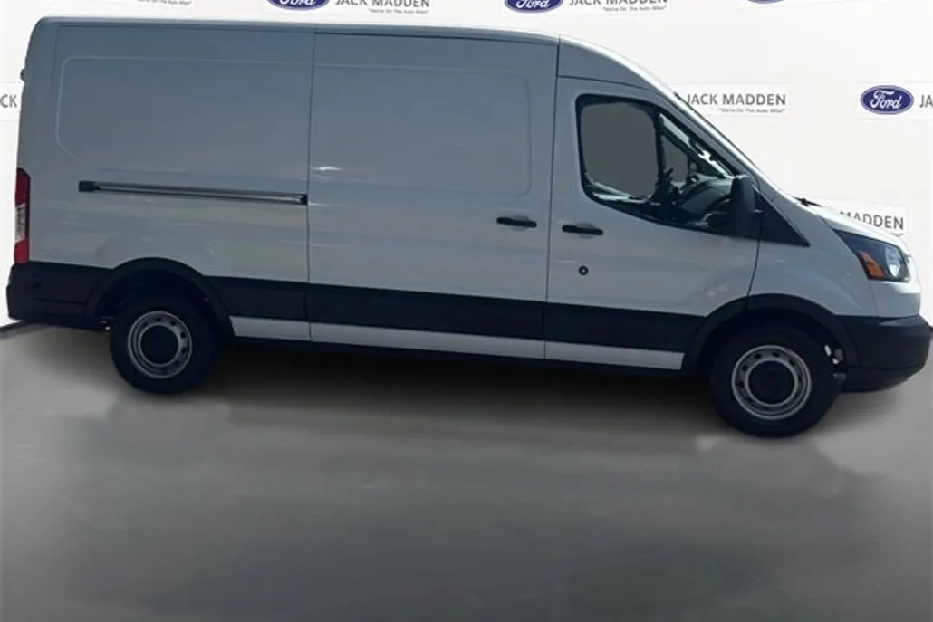 2019 Ford Transit photo 1