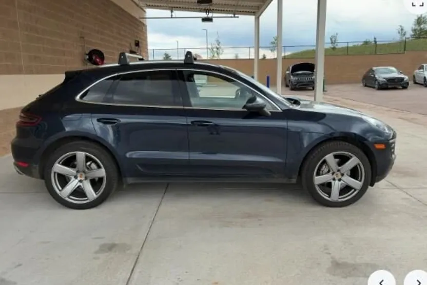 2017 Porsche Macan S photo 1