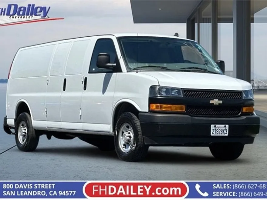 2022 Chevrolet Express Cargo 2500 photo 1
