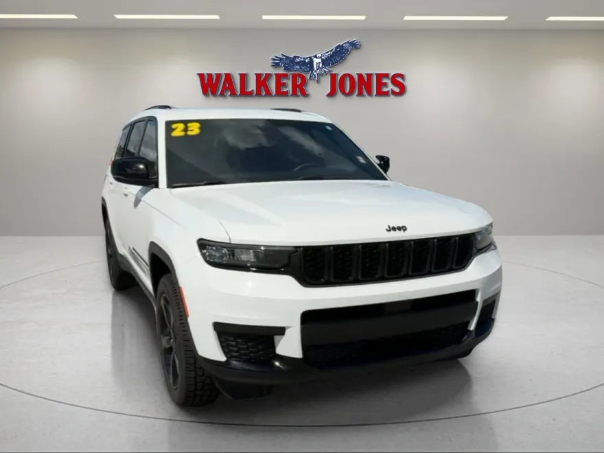 2023 Jeep Grand Cherokee Altitude photo 1