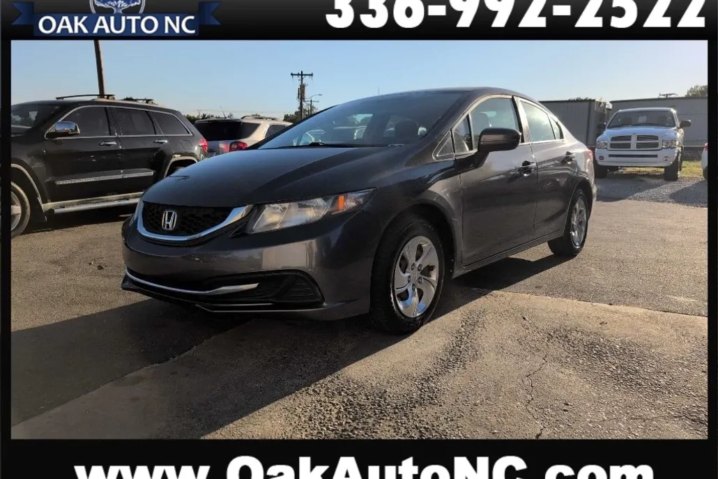 2015 Honda Civic LX photo 1