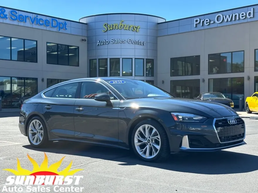 2021 Audi A5 Premium 40 TFSI Quattro photo 1