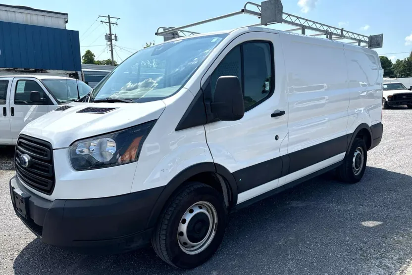 2019 Ford Transit Van photo 1