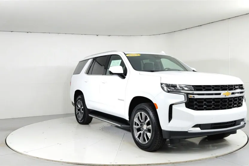 2024 Chevrolet Tahoe LS photo 1