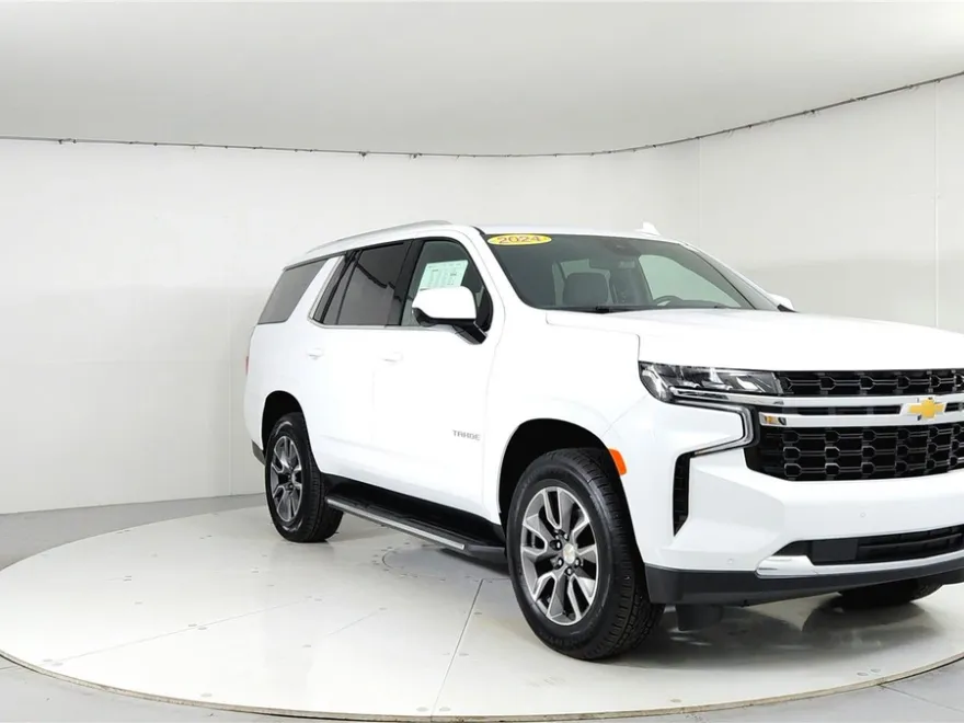 2024 Chevrolet Tahoe LS photo 1
