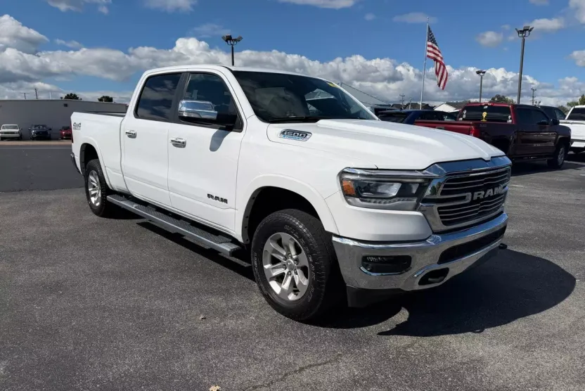 2022 Ram 1500 Laramie photo 1