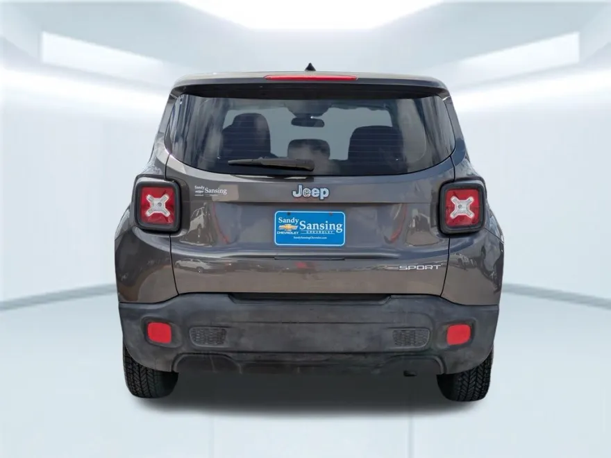 2016 Jeep Renegade Sport photo 1