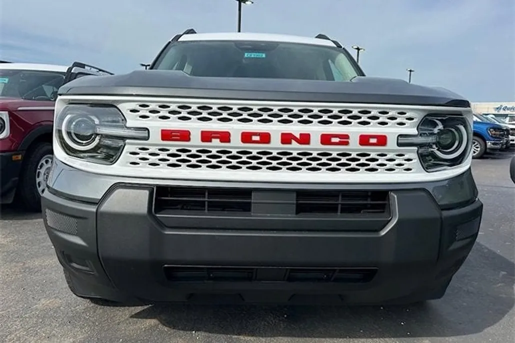 2025 Ford Bronco Sport Heritage photo 1