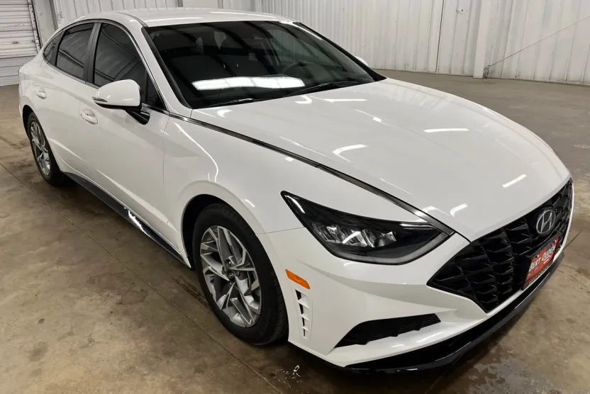 2023 Hyundai Sonata SEL photo 1