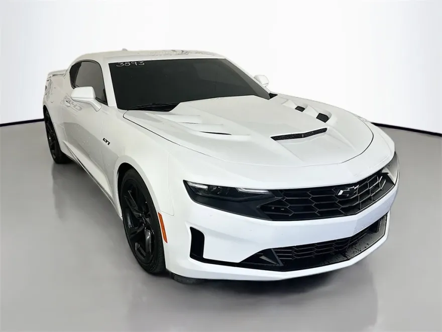 2020 Chevrolet Camaro LT1 photo 1