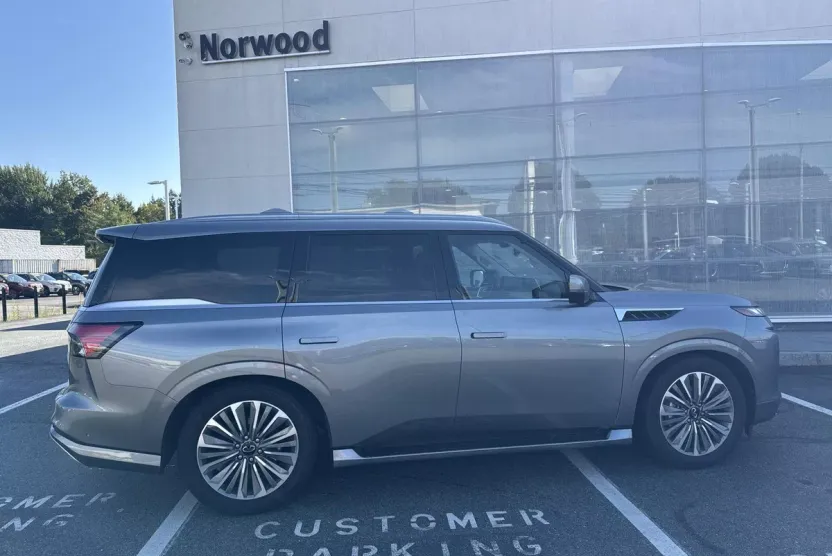 2025 Infiniti QX80 Sensory photo 1