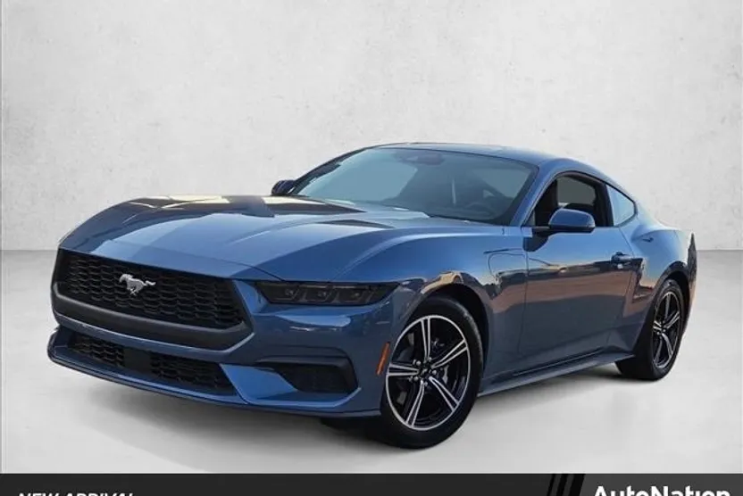 2025 Ford Mustang EcoBoost photo 1
