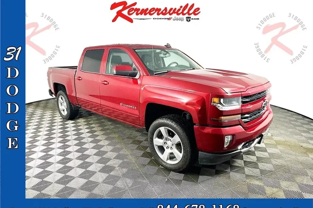 2018 Chevrolet Silverado 1500 LT photo 1