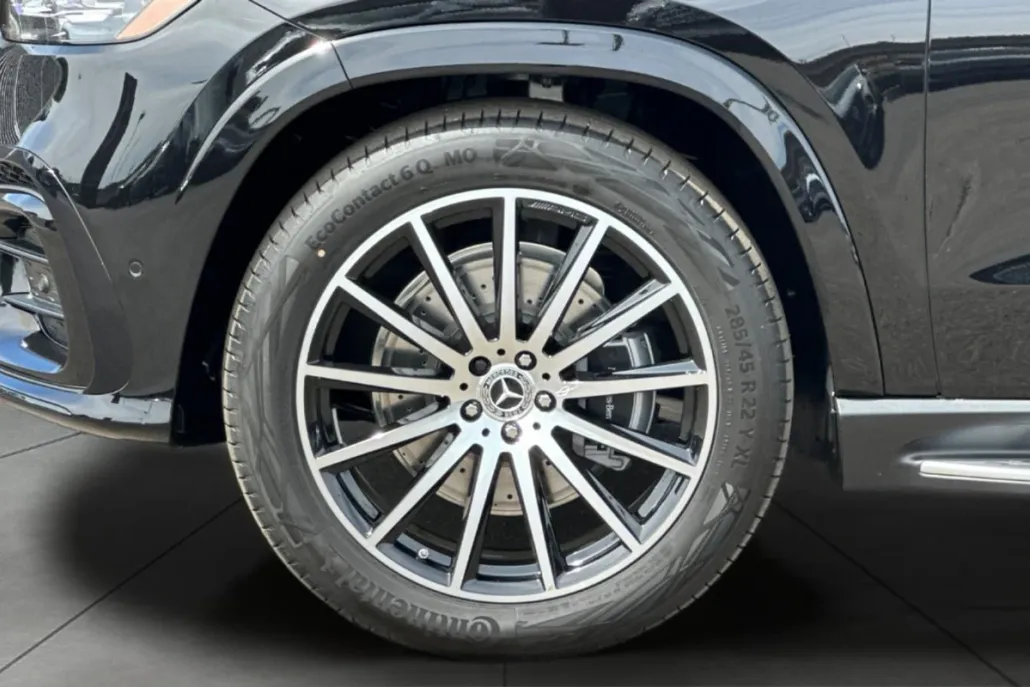 2026 Mercedes Benz GLS 580 4MATIC photo 1