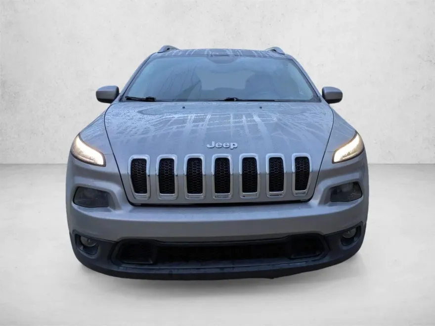 2017 Jeep Cherokee Latitude photo 1