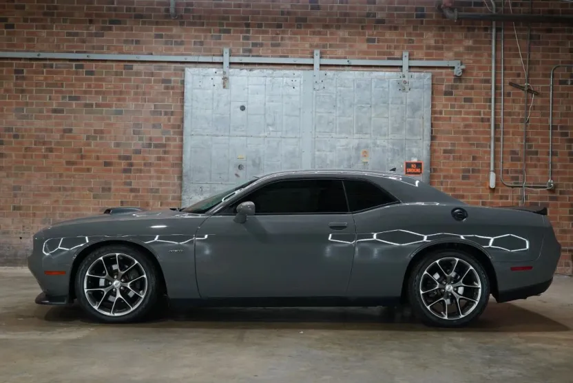 2019 Dodge Challenger R/T photo 1