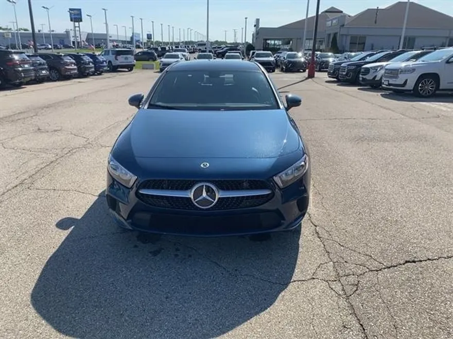 2022 Mercedes Benz A 220 4MATIC photo 1