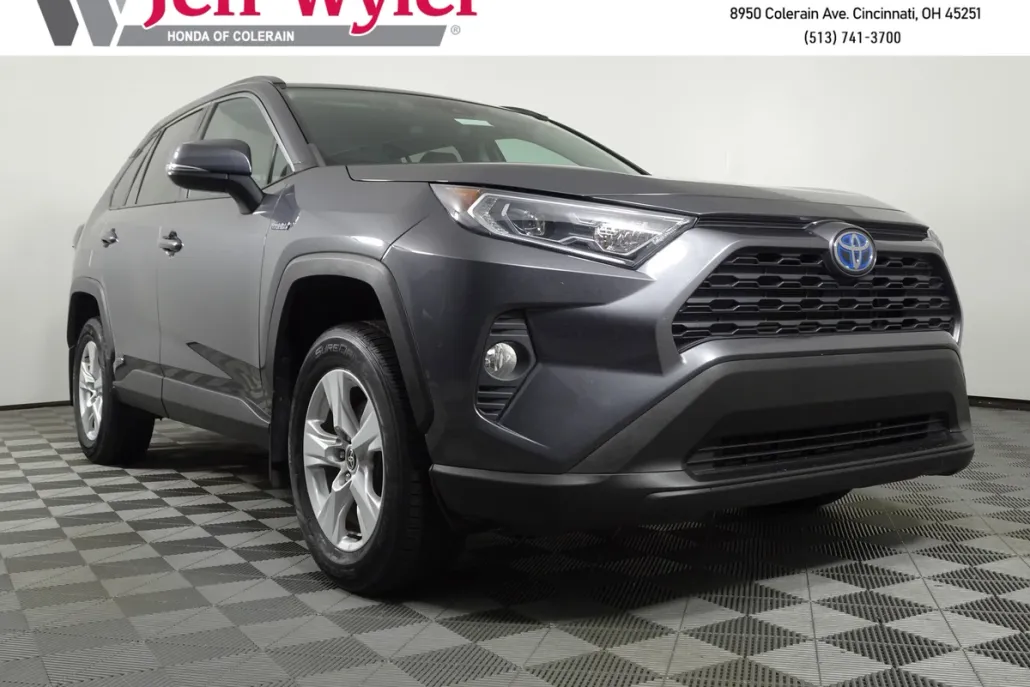 2021 Toyota RAV4 Hybrid XLE photo 1