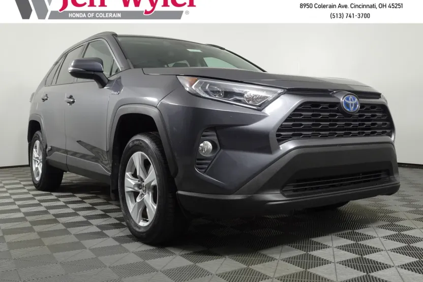 2021 Toyota RAV4 Hybrid XLE photo 1