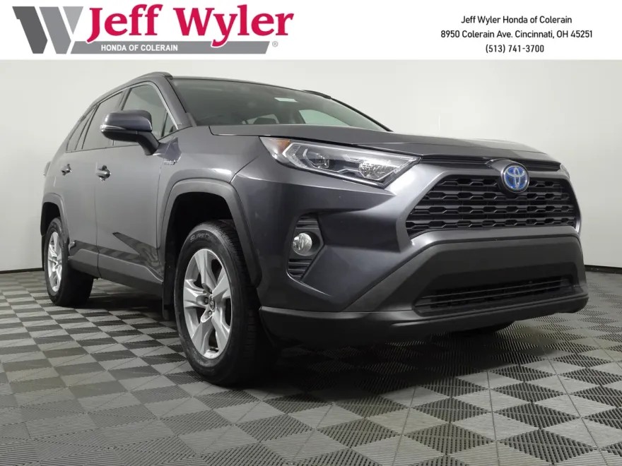 2021 Toyota RAV4 Hybrid XLE photo 1