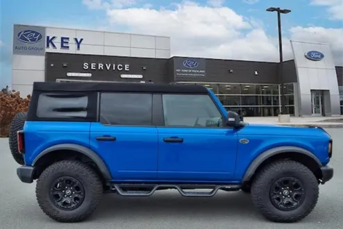 2023 Ford Bronco Wildtrak photo 2