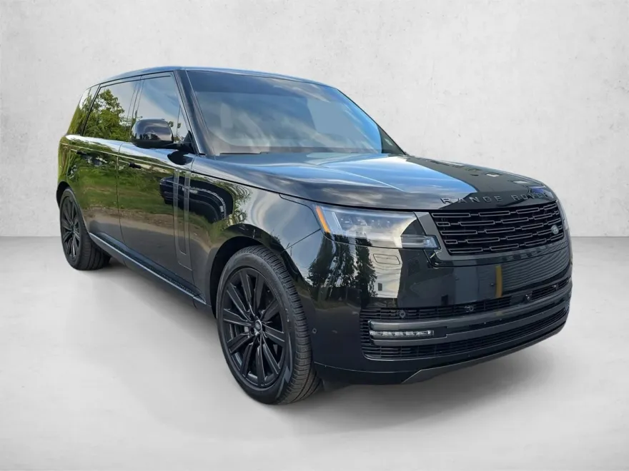 2025 Land Rover Range Rover SE photo 1