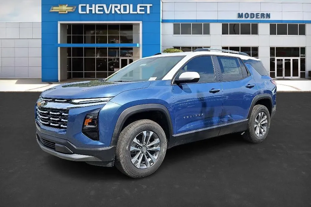 2026 Chevrolet Equinox LT photo 1