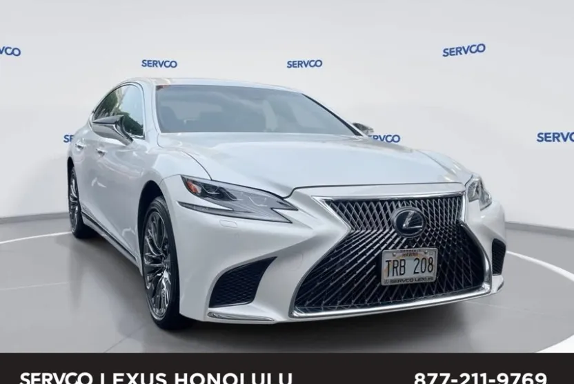 2018 Lexus LS 500h photo 1