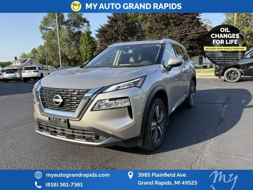 2023 Nissan Rogue SL photo 1