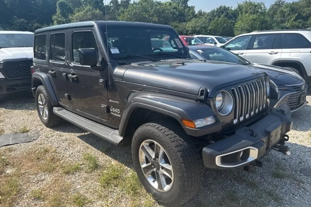2020 Jeep Wrangler Unlimited Sahara photo 1