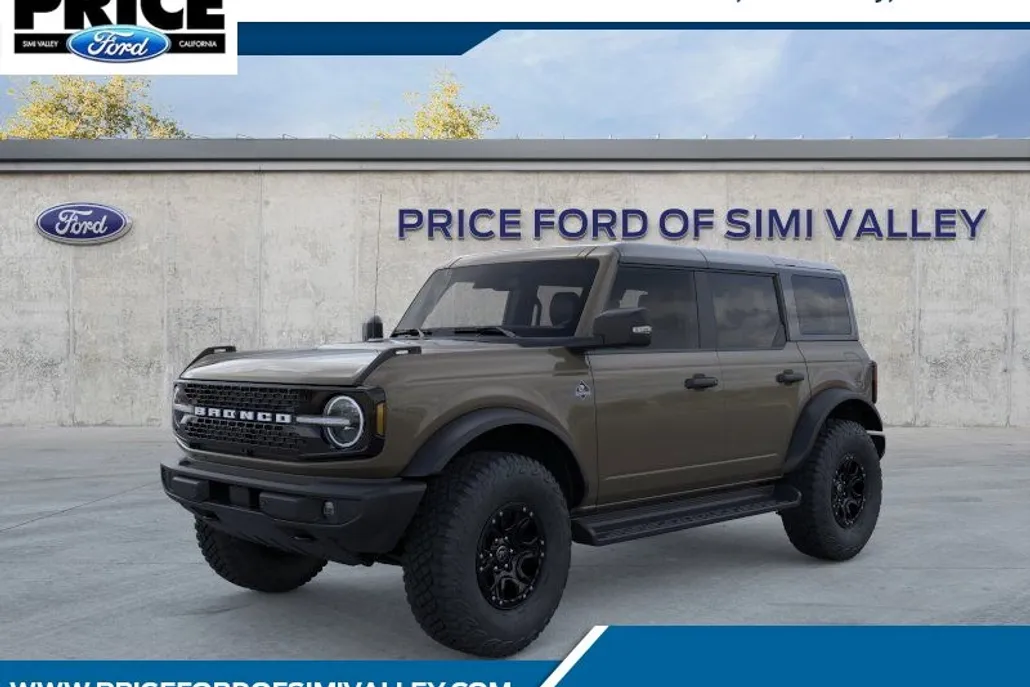2025 Ford Bronco Outer Banks photo 1