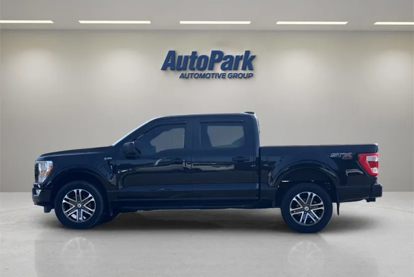 2022 Ford F-150 STX photo 1