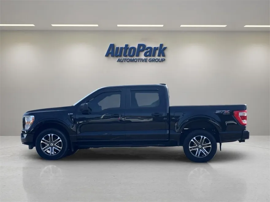2022 Ford F-150 STX photo 1