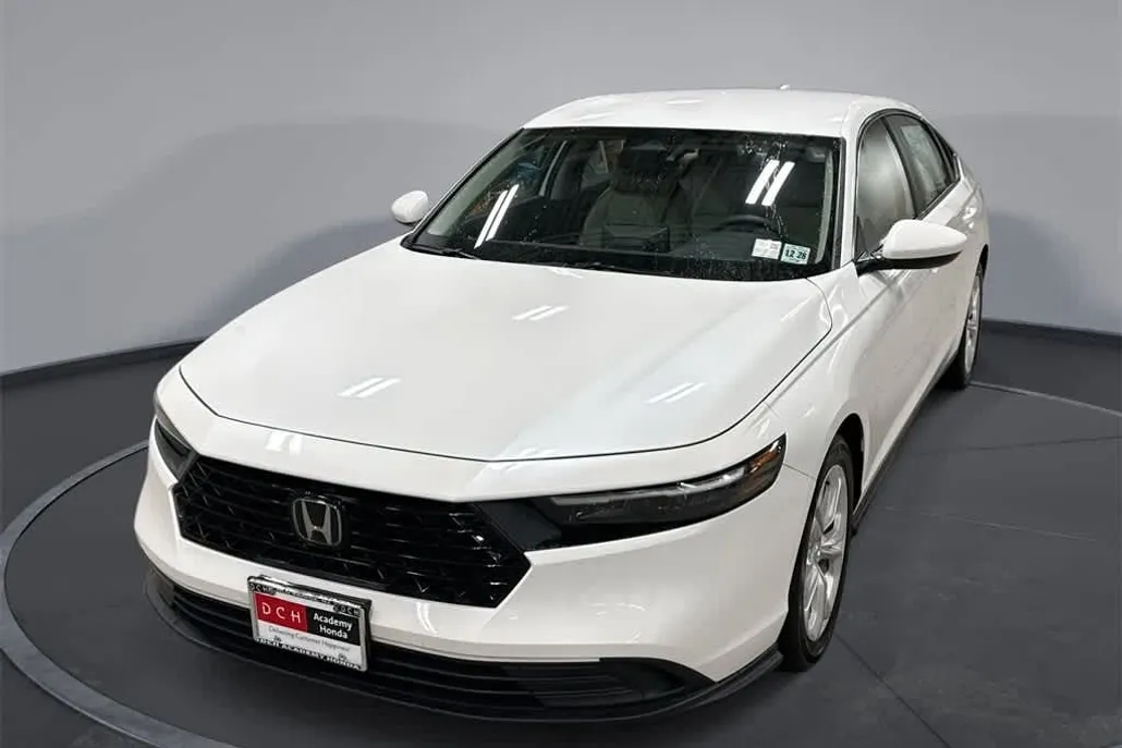2024 Honda Accord LX photo 1