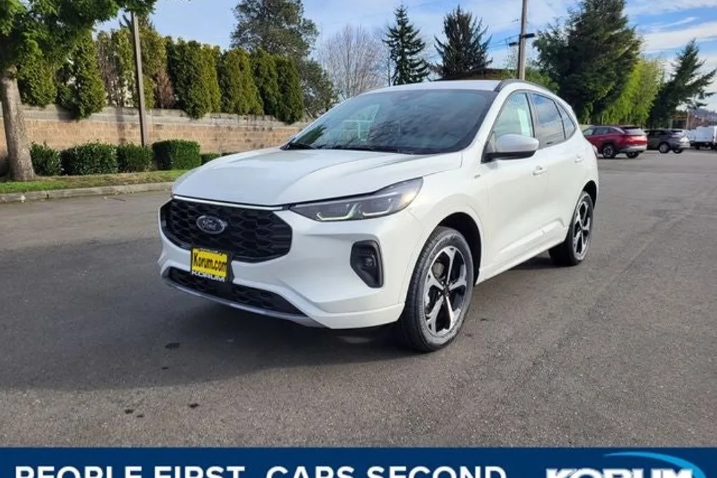 2025 Ford Escape Elite photo 1