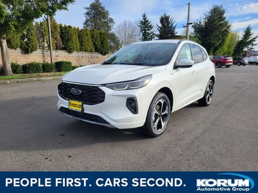 2025 Ford Escape Elite photo 1