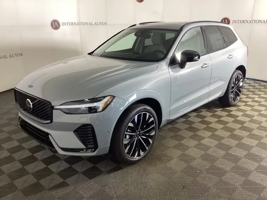 2026 Volvo XC60 photo 1